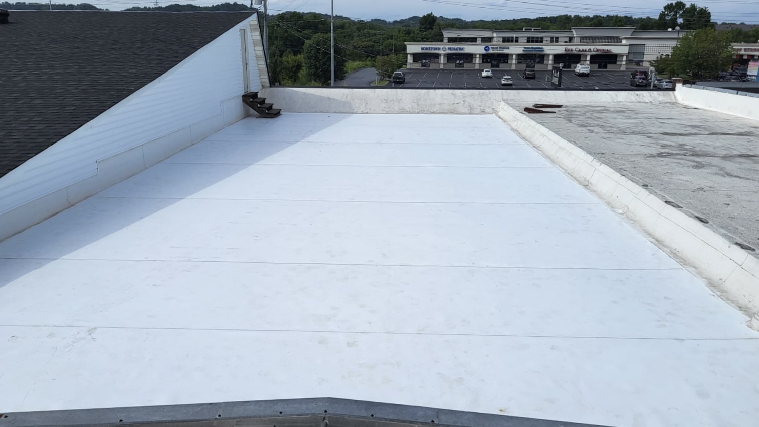 Commercial flat roof aerial